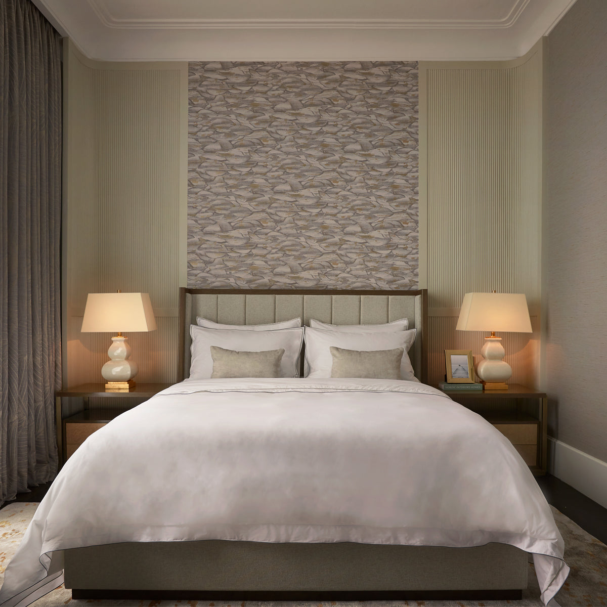 SR Bed with Vertical Stripes - SR Collection | Vinoti Living