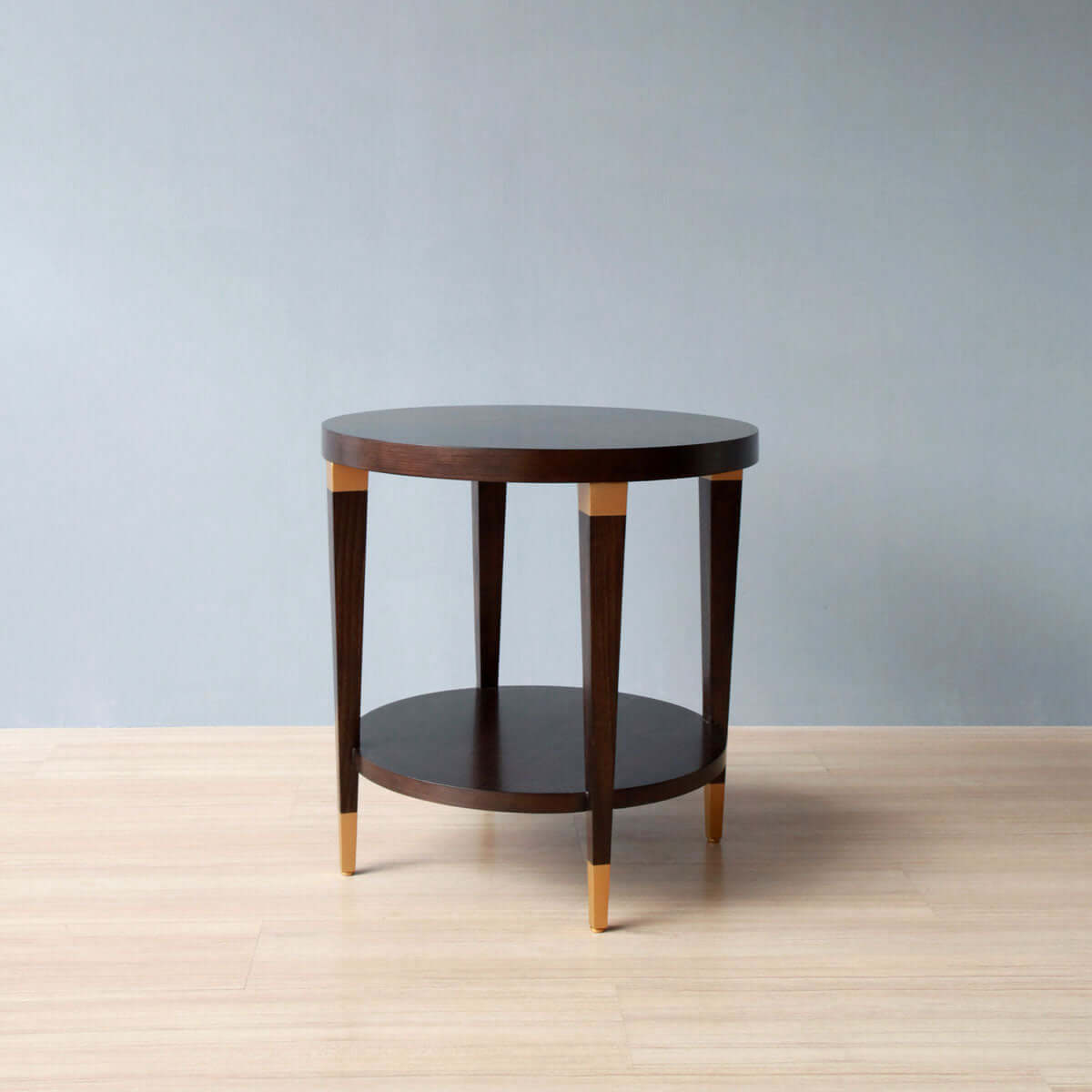 modern yet classic Hampton round side table