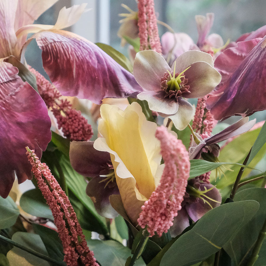 Enchanted Aura - Flower Arrangement | Vinoti Living 2