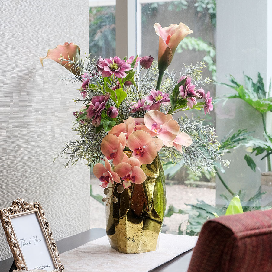Enchanted Blush - Flower Arrangement | Vinoti Living
