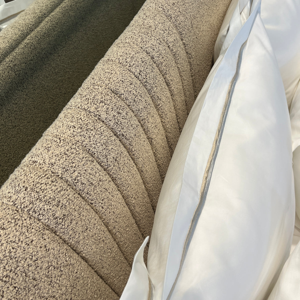 Linea AB - Bed
